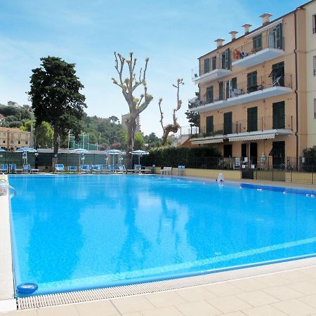 Apartment Cala Azzurra - Imp312 By Interhome Imperia Exterior foto
